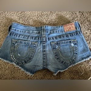 TRUE RELIGION JEAN SHORTS SIZE 29